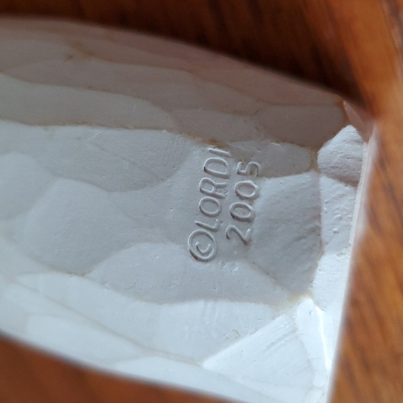 Willow Tree Love of Learning 2005 - Picture 2 of 3